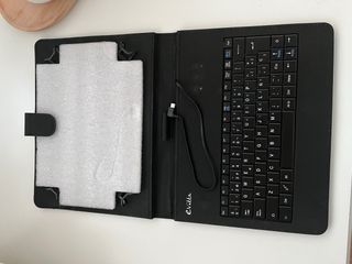 Funda con teclado Evitta para tablet