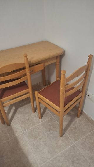 Mesa y 2 Sillas Cocina Madera