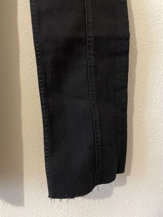 Pantalón vaquero negro Zara (Split Skinny)