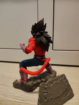 Figura Vegeta SSJ4 Dragon Ball Heroes