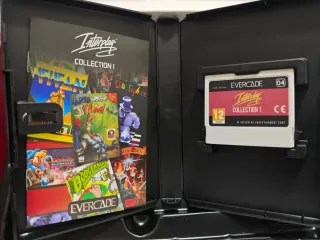 Consola Portátil Evercade OG + 2 Cartuchos