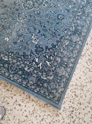 Alfombra estilo persa azul