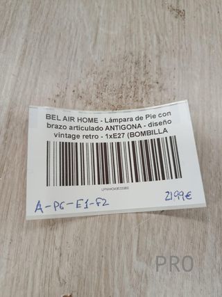 Lampada da terra con braccio snodabile