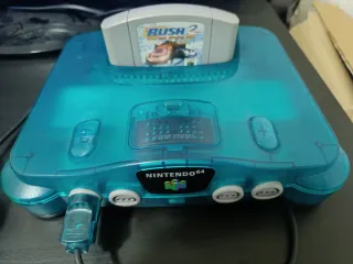 Nintendo N64 con pack espansione turchese