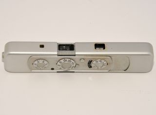 Cámara Minox C 1:3.5 f=15mm