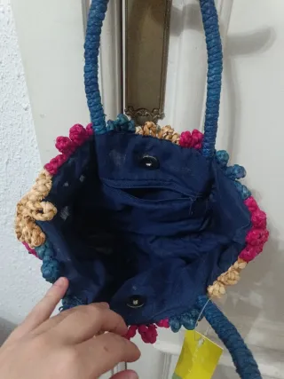 Bolso de mano tejido flores