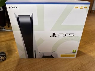 Console PS5 + 9 Giochi PS4 e PS5
