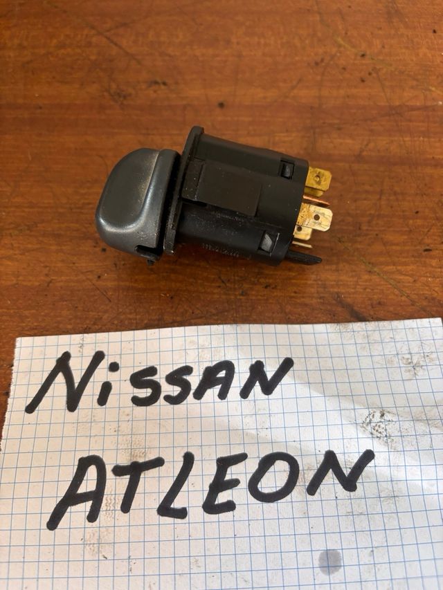 Nissan Atleon Mando Luces