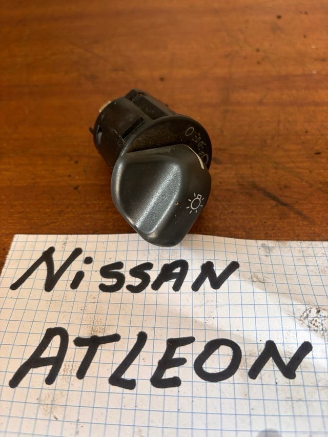 Nissan Atleon Mando Luces
