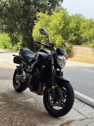 Yamaha FZ6 Naked Negra. 18.000km.  Revisada.