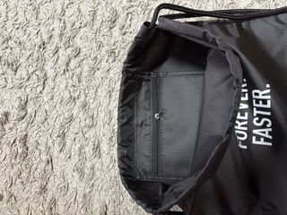 Bolsa Puma Negra FOREVER. FASTER.