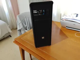 Pc gama baja lote con monitores (No da imagen)