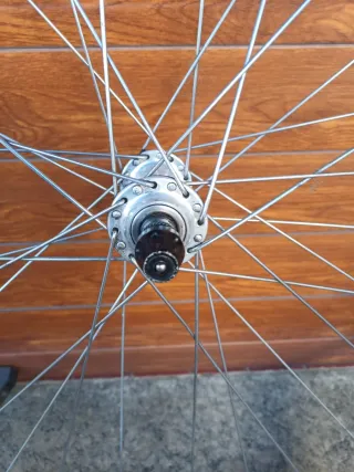 Ruota anteriore bici corsa Campagnolo