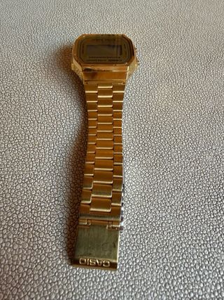 Reloj Casio A168 Dorado