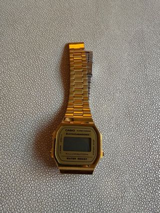 Reloj Casio A168 Dorado