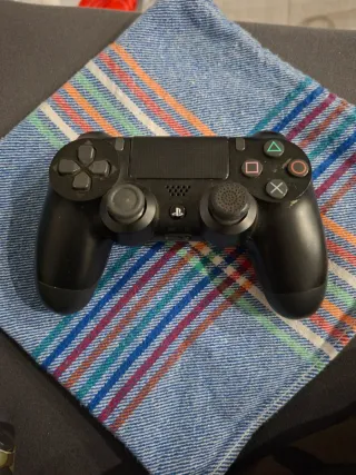 Mando PS4 Dualshock 4 Negro y Camuflaje