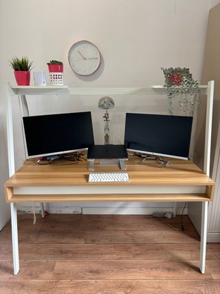 Escritorio madera y acero