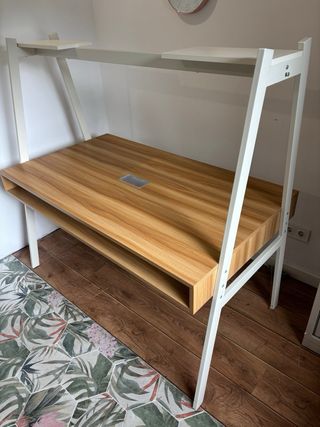 Escritorio madera y acero