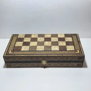 Vecchia scacchiera in madreperla e intarsi  legno