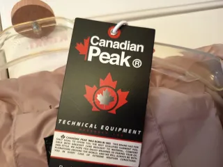 Chaqueta Canadian Peak ultraligera rosa Talla L