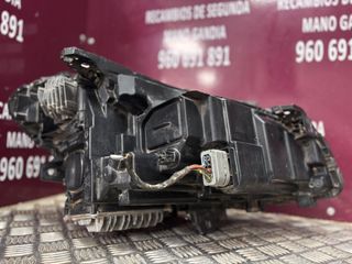 FARO IZQUIERDO MERCEDES CLASE B W246