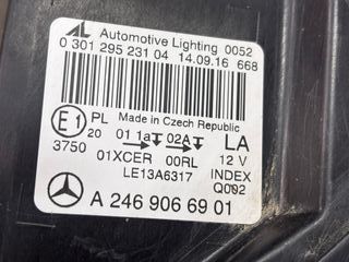 FARO IZQUIERDO MERCEDES CLASE B W246