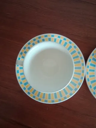 Juego de 2 tazas y platos de café. Nuevas.