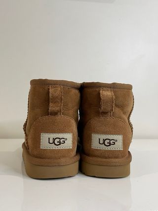 Botas UGG Classic Mini Castanhas