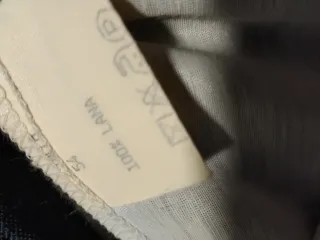 Traje de chaqueta gris con rayas