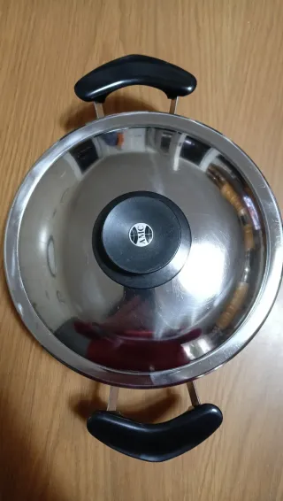 Olla AMC 20x8 cm.         Segunda generación