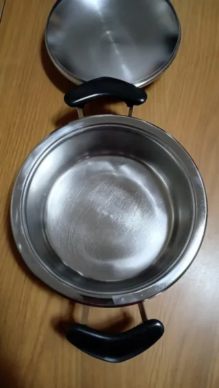 Olla AMC 20x8 cm.         Segunda generación