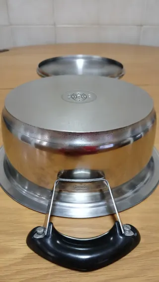 Olla AMC 20x8 cm.         Segunda generación