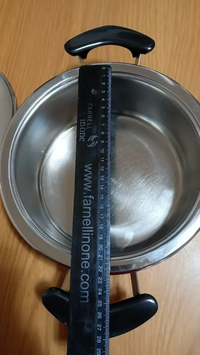 Olla AMC 20x8 cm.         Segunda generación