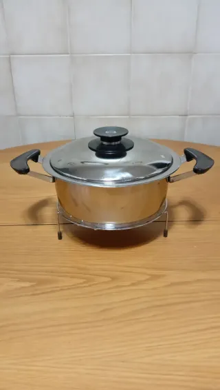 Olla AMC 20x8 cm.         Segunda generación