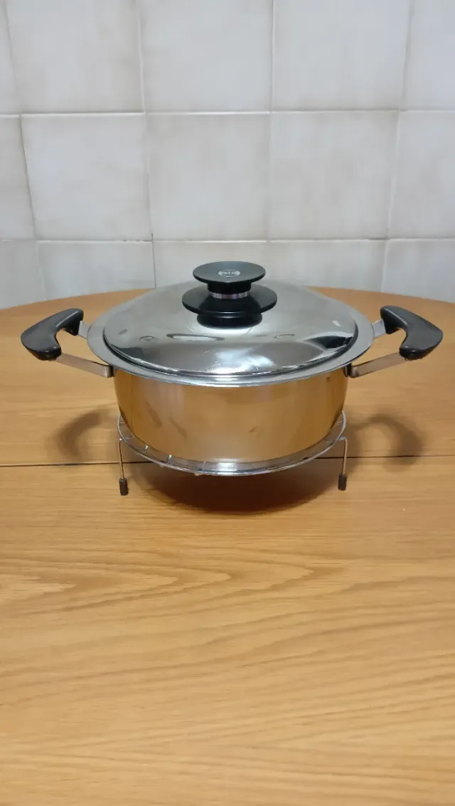 Olla AMC 20x8 cm.         Segunda generación