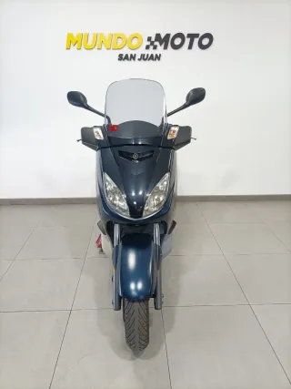 YAMAHA XMAX 125i