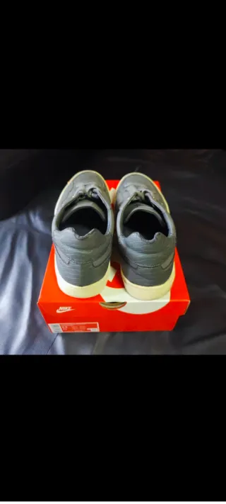 Zapatillas SikSilk Grises