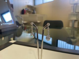 Pendientes Oro Blanco 18K Circonitas