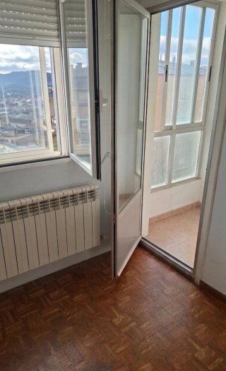 Venta de Piso en Soria con 4 habitaciones