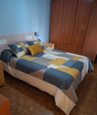 Venta de Piso en Soria con 4 habitaciones