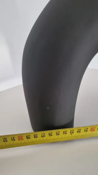 Jarrón Negro Diseño Moderno