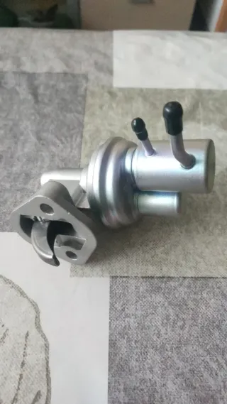 Bomba gasolina Vitara 8V carburador