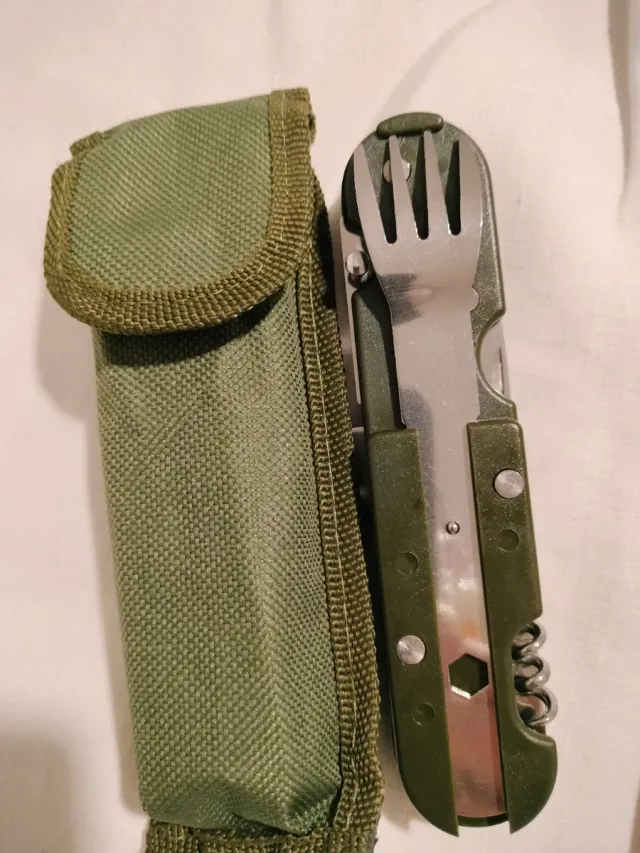 Cubiertos de camping multiusos