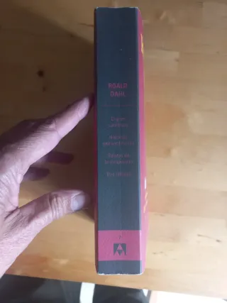 Cuentos (Compendium) (Spanish Edition)