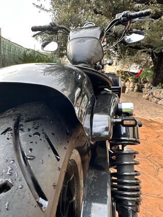 Harley Davidson Sportster 883R Custom