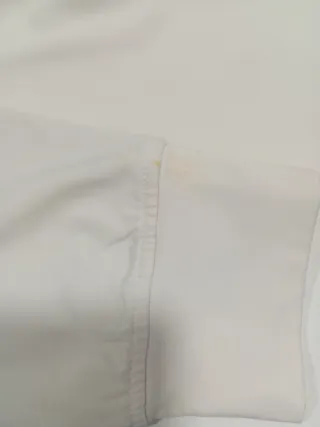 Sudadera con capucha blanca Mito