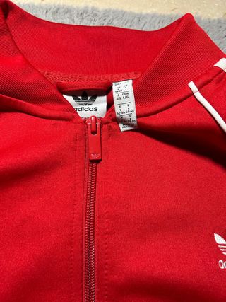 ⭐ Adidas Originals Roja – Track Jacket Icónica