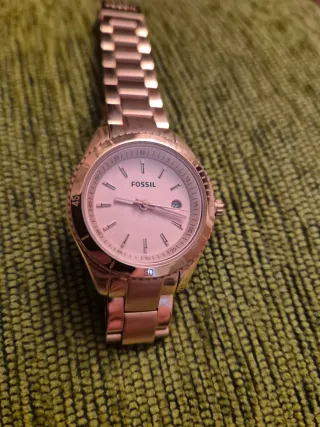 Reloj Fossil Dorado y Rosa, diametro interior 60mm