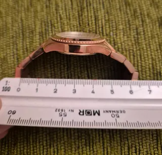 Reloj Fossil Dorado y Rosa, diametro interior 60mm