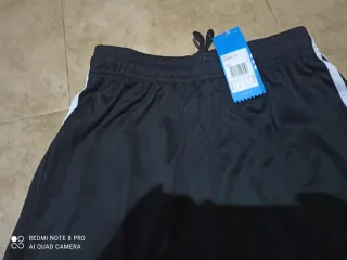 Pantalón de chándal Adidas negro